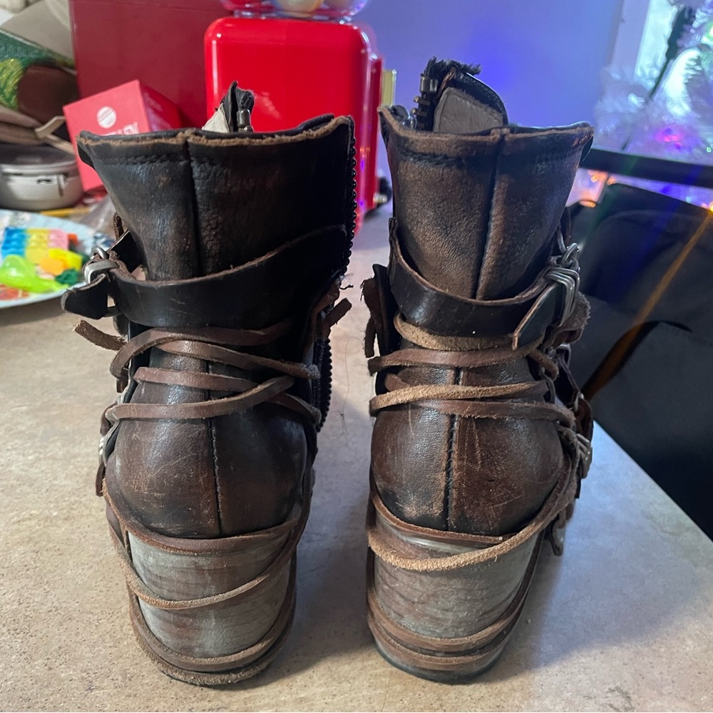 Freebird Boots - Picture 2 of 4